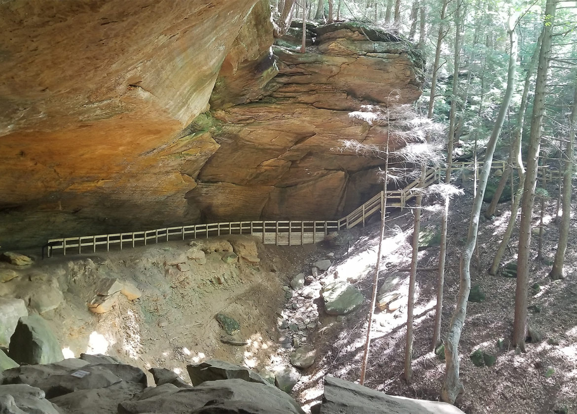 narrow path at Hocking Hills State Park